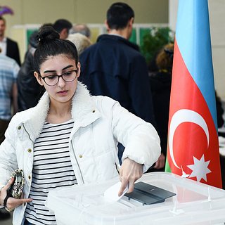 В Азербайджане назначили дату внеочередных президентских выборов