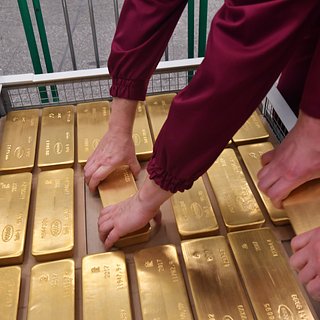 Вывоз золота из России вырос в несколько раз