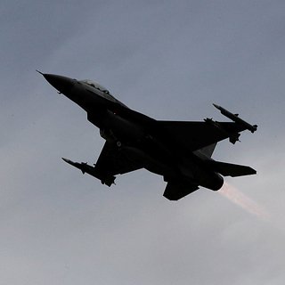 Эксперт перечислил способные сбивать F-16 российские ЗРК