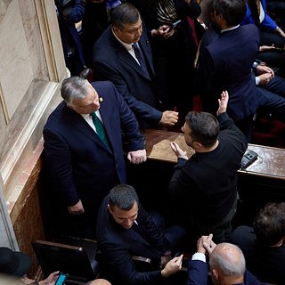 Орбан застал Зеленского врасплох на инаугурации президента Аргентины