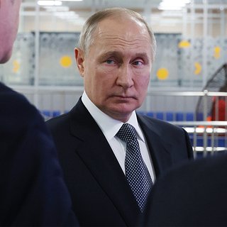 Путин заметил покосившиеся дома в российском городе