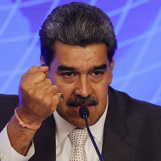 Мадуро предрек Зеленскому судьбу «выкинутой на помойку марионетки»