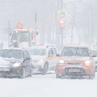 В Москве выпало два метра снега