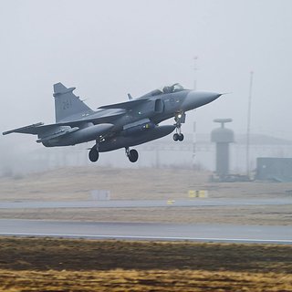 Военный самолет Швеции впервые с ее вступления в НАТО совершил полет близ России