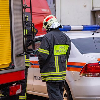Украинский беспилотник упал на территорию нефтебазы в российском городе