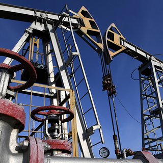 Путин заявил об угрозе потери Россией доли на рынке нефти