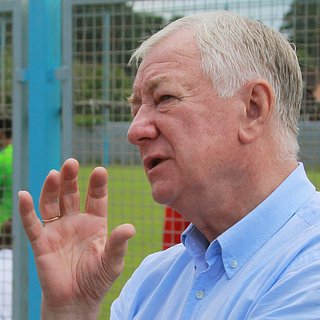 Бывший тренер сборной России по футболу пожаловался на смешную пенсию