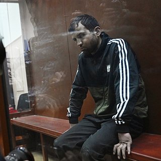 В Таджикистане опечатали дом семьи обвиняемого в теракте в «Крокусе». Его родственников увезли люди в форме
