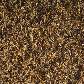 Россиянам рассказали о рисках выращивания табака на даче