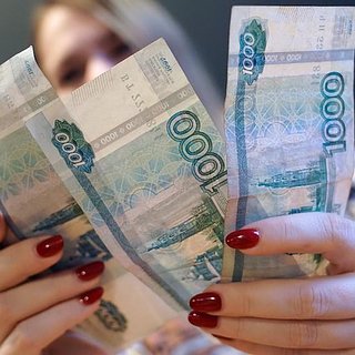 Центробанк назвал риски для курса рубля