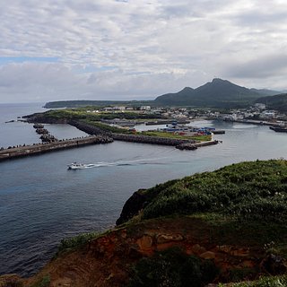 Цунами достигло японского острова после землетрясения близ Тайваня