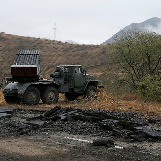 Азербайджанские СМИ сообщили о движении армянской техники к границе