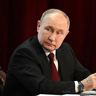 Путин запретил работодателям увольнять вдов погибших участников спецоперации