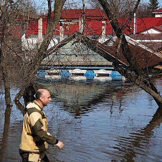 Из затопленных домов в Оренбуржье эвакуировали 13 тысяч человек