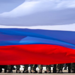 Над Рейхстагом 9 мая запустили дрон с флагом России