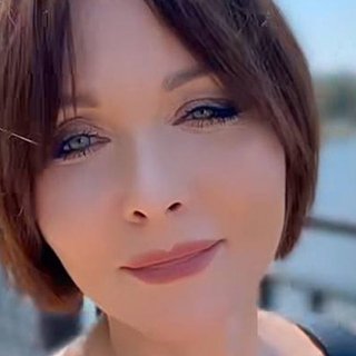 51-летняя российская актриса примерила купальник перед камерой